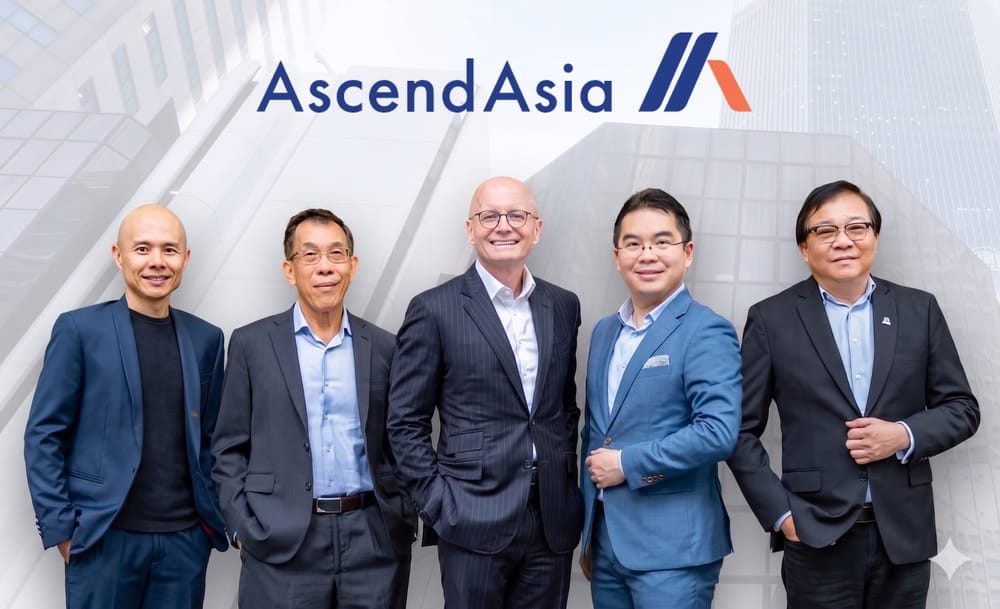 Tomas Urbanec with CEOs of finexis advisory, Promiseland FA, SG Alliance, and Infinity FA